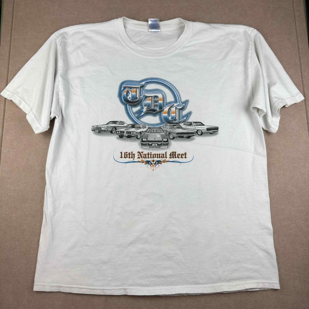 Gildan T-Shirt Men XL White TDC‎ Car Graphic 16th National Meet Tour The Legend